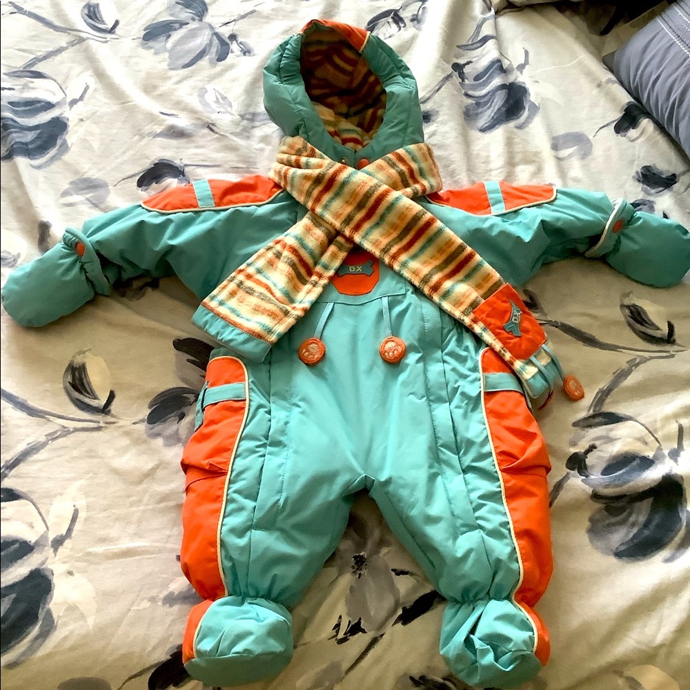 Deux par Deux baby snowsuit